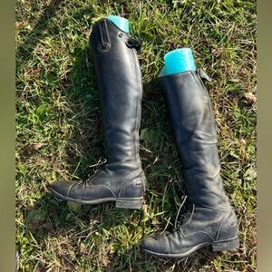 Ariat 7.5 slim calf English field boots